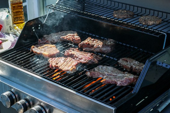 Как приготовить барбекю вкусно на газовом гриле? Попробуйте это  способ!